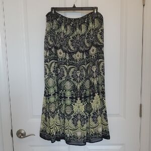 JM Collection Skirt, Size 14, Green, Black, Beige & White Floral Paisley